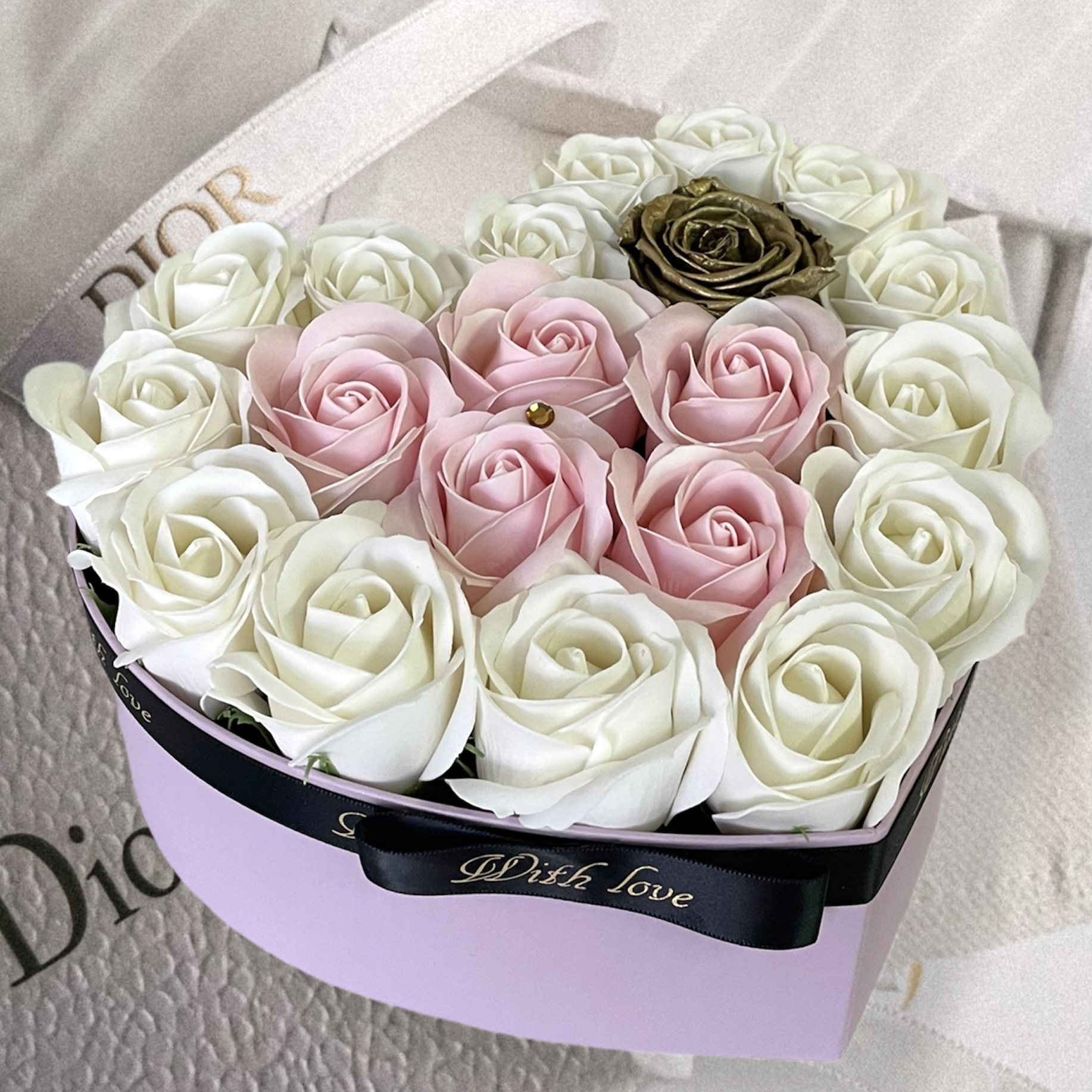 Srdcový kvetinový box Simply love