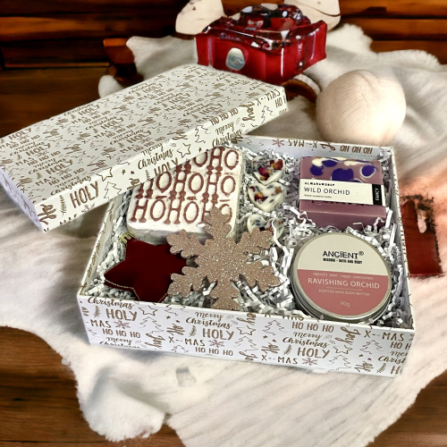 Vianočná darčeková krabička s veľkou šumivkou, tel.maslom, mydlom ....