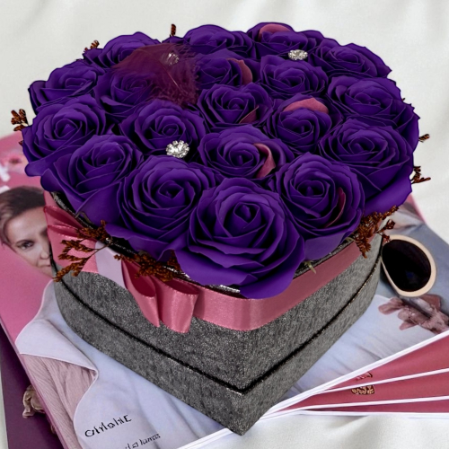 Luxusný kvetinový box Violet Desire