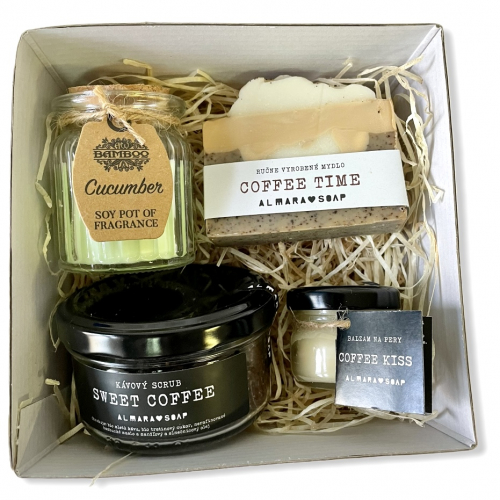 Darčeková krabička s uhorkovou sviečkou a kávovou prírodnou kozmetikou