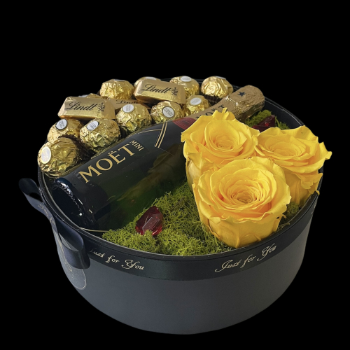 Luxusný flower box s trvácnymi ružami a Moet šampanským