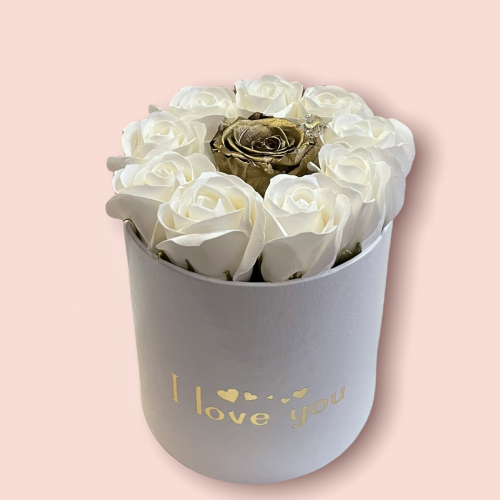Biely box s potlačou I love you a luxusnou zlatou ružou