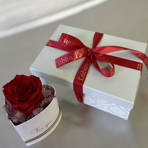 Romantická darčeková krabička + trvácna ruža v boxíku